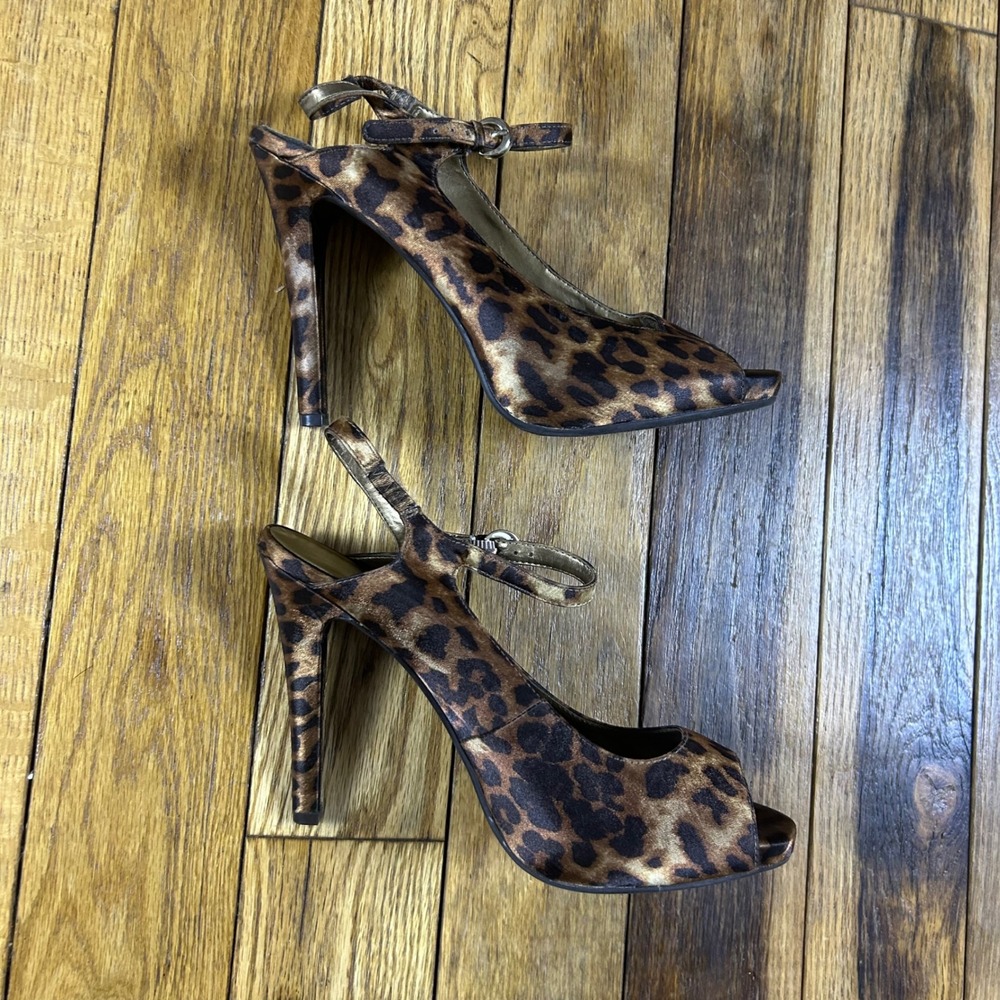 Worthington Leopard Print Peep Toe Stiletto Heels Ankle Strap Shoes Women Size 7